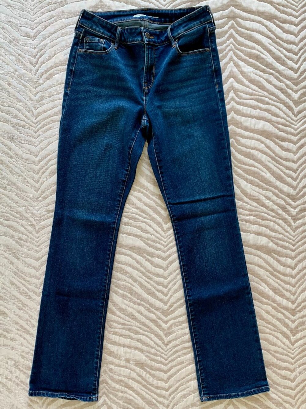 Old Navy Dark Wash Mid-Rise Straight Leg Jeans Size 6